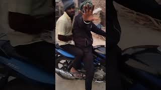 ये नर एक मादा के खोज में है 😃 #comedy #beach #funny video #viral video #short video