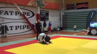 BJJ Finnish Open 2016 white belts  94 3 kg 1 4 final Nikolai Pashkov   Taavi Liias