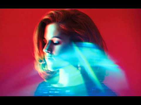 Katy.B.-Crying For No Reason-Magyar - YouTube