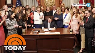 Ron DeSantis quietly signs 6-week abortion ban into law in Florida