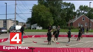 Red Wings, Chevrolet host street hockey lessons for kids in Detroit