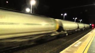 FREIGHTLINER 66621  tunstead to westbury lafarge cement train