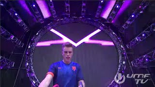 Nicky Romero play Stadiumx \u0026 Taylr Renee - Howl At The Moon (Live at Ultra Music Festival 2014)