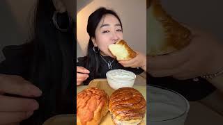 MUKBANG SOFT BREAD