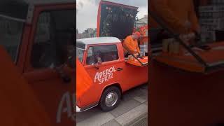 دستفروشی در استکهلم  VWT1 ...Aperol