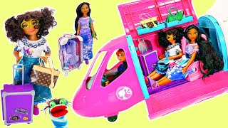 Disney Encanto Mirabel and Isabela Pack and Go on Vacation