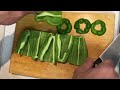 【決定版】ピーマンの種が散らない切り方　how to cut green pepper.