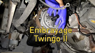 Comment changer l'embrayage sur une Twingo II 1.2 Essence ? Ep 2/2