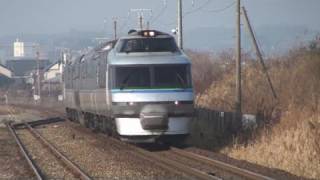 クリスタルエクスプレス 室蘭本線 北舟岡駅通過 2010.11.7