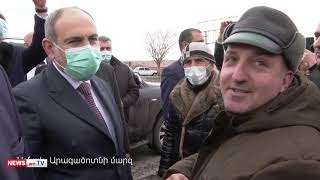 Փաշինյանը մեծ թվով թիկնապահների ուղեկցությամբ չնախատեսված կանգառներ է ունեցել Շիրակի մարզում