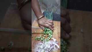 வெங்காய தாள் பொறியல் spring onion poriyal #shorts #momsdream