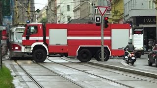 Prague fire dept. tanker \u0026 state police patrol van responding | Praha HZS CAS \u0026 PCR [CZ | 4.2014]