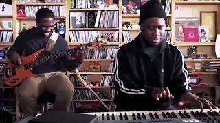 Robert Glasper plays \