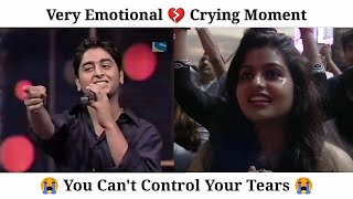 People's are crying 😭 While Arijit Singh Sing Emotional Songs | Must Watch ❤️ PM Music