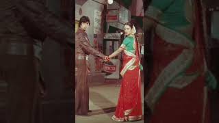 Amitabh Bachchan with Rekha 💕 #hindisong #amitabhbachchan #rekha #90s_bollywood_songs #shorts