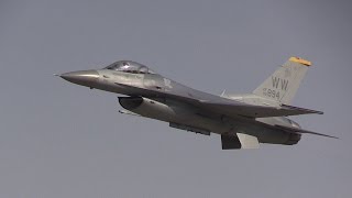 F-16 Fighting Falcon Maneuvers Demo 新田原エアフェスタ 航空自衛隊新田原基地