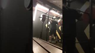 정지 스쿼트 200, 210, 220kg