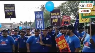 Penyokong melayu BN nyanyi lagu undi \