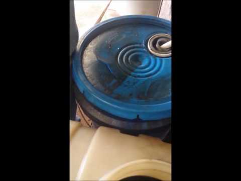 Cleaning Used Motor Oil into Black Diesel With Centrifuge Cleaning Used Motor Oil into Black Diesel With Centrifuge