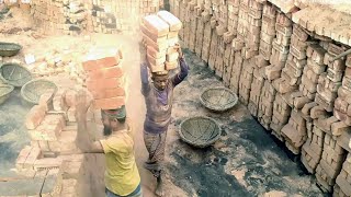 Manual Clay Bricks Chimney Process In Village।। ইট ভাটা থেকে মাথায় করে ইট বাইরে বের করা