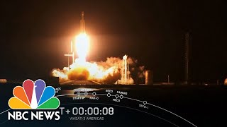 SpaceX Falcon Heavy rocket lifts off after launch delays