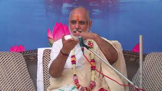 संसार में सबसे निकम्मा कौन byParam Pujya Sant Bhaishri Shri Rameshbhai Oza