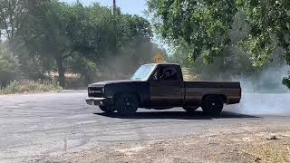 Drift C10 Crash!!! Ran down only road sign in a mile!