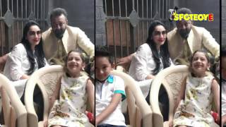 Maanyata Dutt and Kids pay a Surprise Visit to Sanjay Dutt on the Sets of Bhoomi | Bollywood News