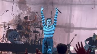YUNGBLUD - parents - Live at Sheffield Arena 24/02/2023