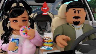 SHOPPING FOR A NEW FAMILY CAR WHILE PREGNANT!! *PREPARING FOR THE TWINS* | Bloxburg Family Roleplay