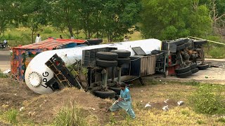 Front AXLE Of HINO TRUCK is Broken On Road Accident- Top 2 Accidental Videos Of Repairing