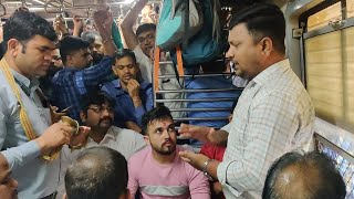 जुनी पुरानी नाव माझी किनार्याला लाव | मराठी अभंग | juni purani nav majhi | mumbai local train bhajan