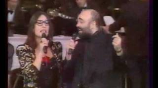 Nana Mouskouri \u0026  Demis Roussos   -  Ximeroni   -  Live