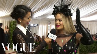 Rita Ora on Almost Knocking Off Her Headpiece Before the Met Gala | Met Gala 2018 With Liza Koshy