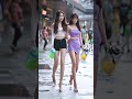 喜欢最后两位小姐姐 完美身材 街拍美女 抖音街拍穿搭 mejores street fashion douyin china