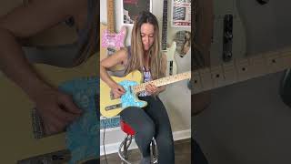 Only Daddy that'll walk the line (Waylon Jennings) Solo cover by Andrea Benz