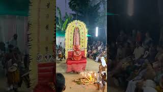 പെരുമ്പാറ ഭഗവതി രൗദ്ര ഭാവത്തിത്തിൽ#theyyam#kandoth#mayyil#kannur