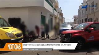 Un coche y una moto chocan frontalmente en Titerroy