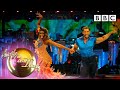 Kelvin and Oti's sizzling Samba turns up the heat 🔥👏 - BBC Strictly