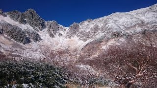 冬の千畳敷カール-紺碧の空と純白の冬景色【長野県駒ヶ根】