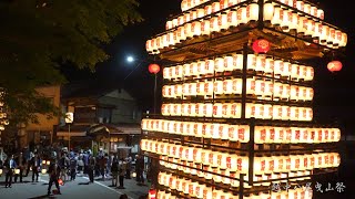 越中八尾曳山祭 2022年 聞名寺前の坂道を上る提灯山