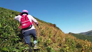 飯豊連峰おういんの尾根最上部：登山道の現状-11