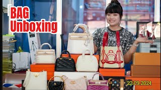 តោះទៅទស្សនាវីដេអូ Unboxing Bag 👜 ជាមួយនិងនាងខ្ញុំទាំងអស់គ្នា