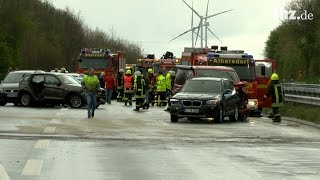 Massenkarambolage auf A23: Etwa 20 Fahrzeuge fahren ineinander