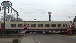 Spoorwegovergang Diepenbeek / Passage a Niveau/ Railroad-/ Level Crossing/ Bahnübergang