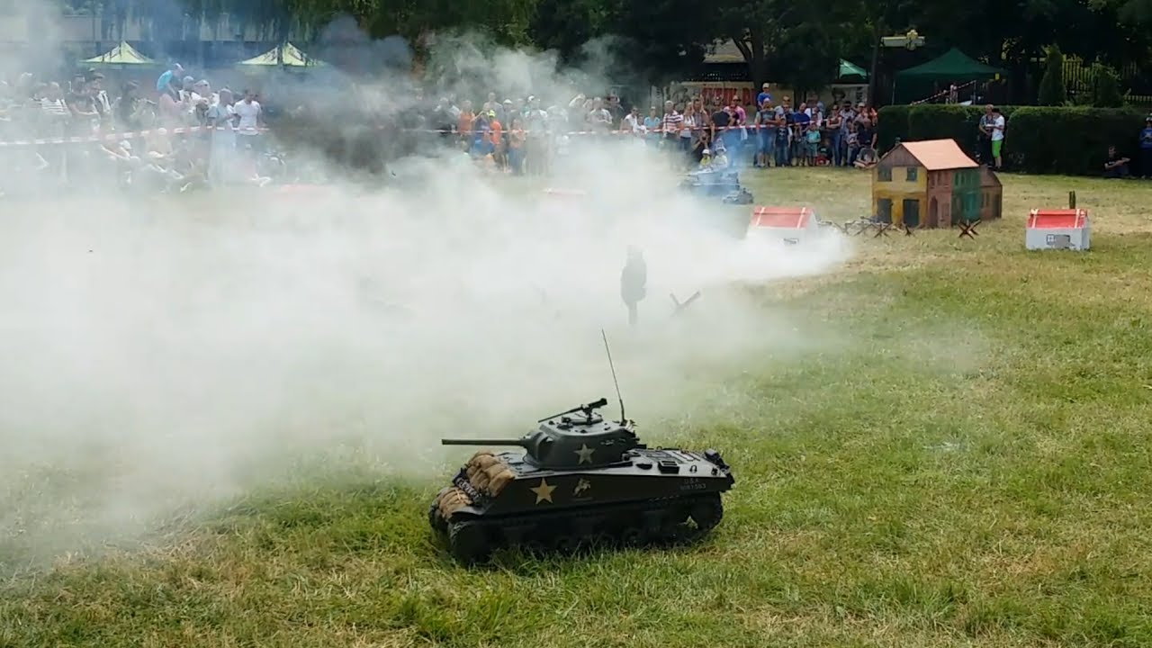Rc Tank Battle Youtube