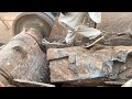 A huge giant crusher in Exclusive action|Super giant crusher using amazing techniques to break rocks