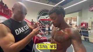 ERROL SPENCE REACTION IF CRAWFORD RESUME IS SO AMAZING WHY CANT HE SELL ANY PPV - ESNEWS BOXING