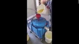 Liquid liquid centrifuge Oil and Water