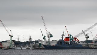 H30.10.8 艤装中のイージス艦「まや」